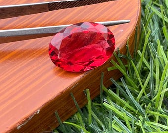 Deep Red Mozambique Garnet: 18x13mm Oval Faceted Gemstone