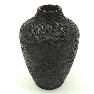 Handmade Textured Black Ceramic Vase – Small Wabi Sabi Bud Vase for Minimalist Japandi Decor