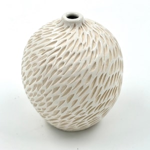 Handmade Small White Ceramic Vase – Textured Pottery Bud Vase for Minimalist Home Decor
