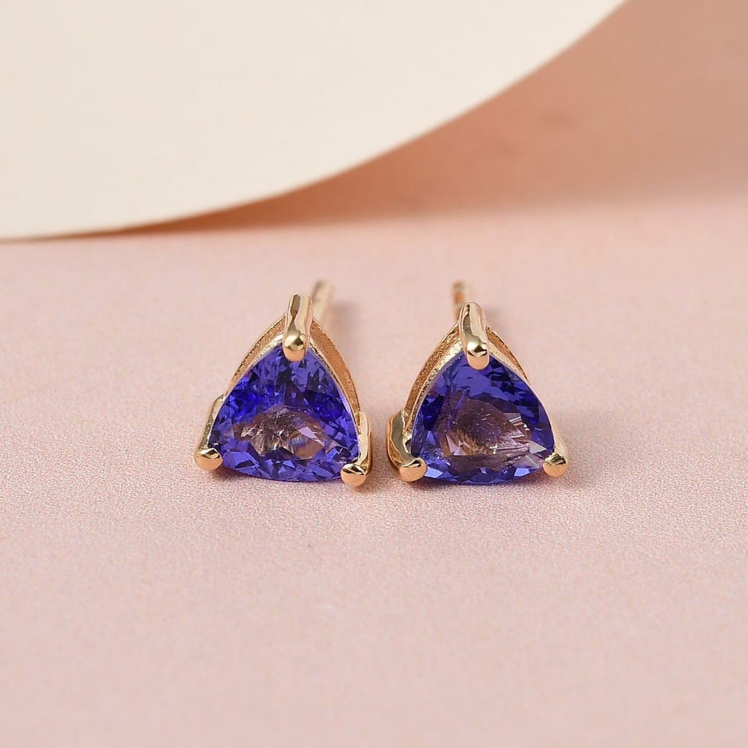 Video su Qual è Nuovo Arrivo Orecchini a Perno in Argento Forma di Perla Zirconia 925 Orecchini a Perno in Argento Sterling per Donne