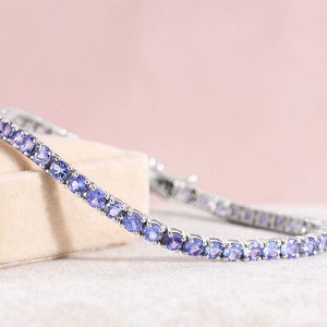 AAAA Tanzanite Tennis Bracelet in Platinum Plated Sterling Silver, Tanzanite Bracelet, Tanzanite Jewelry, Gemstone Bracelet for Her