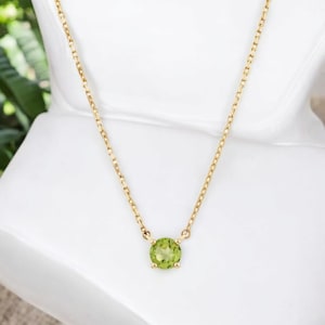 Natural Peridot Pendant Necklace in Sterling Silver, Peridot Pendant, Peridot Chain Pendant, Solitaire Pendant, August Birthstone