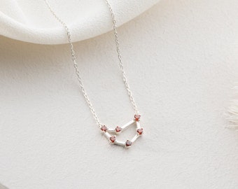 Delikatny złoty naszyjnik z kamieniem zodiaku. Srebrny naszyjnik z kamieniem zodiaku. Naszyjnik z kamieniem zodiaku dla mamy. Naszyjnik z zawieszką zodiaku dla kobiet.
