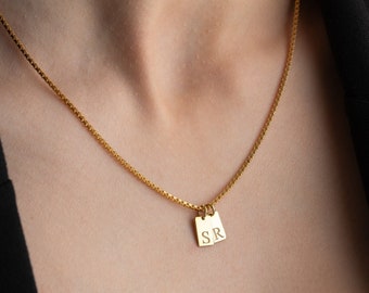 Dainty Mini Initial Tag Necklace Custom Letter Necklace Personalized Initial Necklace Personalized Bar Necklace with Initial for Mom
