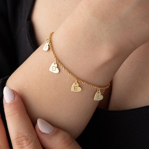 Pulseira de coração inicial Pulseira de coração personalizada Pulseira de letras minúsculas para mulheres Pulseira de letras personalizadas Pulseira inicial personalizada