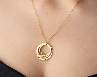 Personalized Gold Family Name Necklace for Mom Custom Linked Circles Necklace Women Interlocking Necklace Multiple Circle Necklace with Name