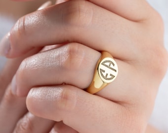 Anel de sinete personalizado com iniciais, anel de sinete com monograma em prata de lei, anel com letra gótica para a mãe.