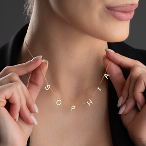 Colar inicial de prata esterlina 925 Colar com pingente inicial de ouro 14K para mãe Colar delicado com letras Colar com nome personalizado com coração