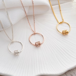 Personalized Interlocking Circle Necklace Personalized Linked Circle Necklace Connected Circle Necklace Family Necklace Personalized Gift