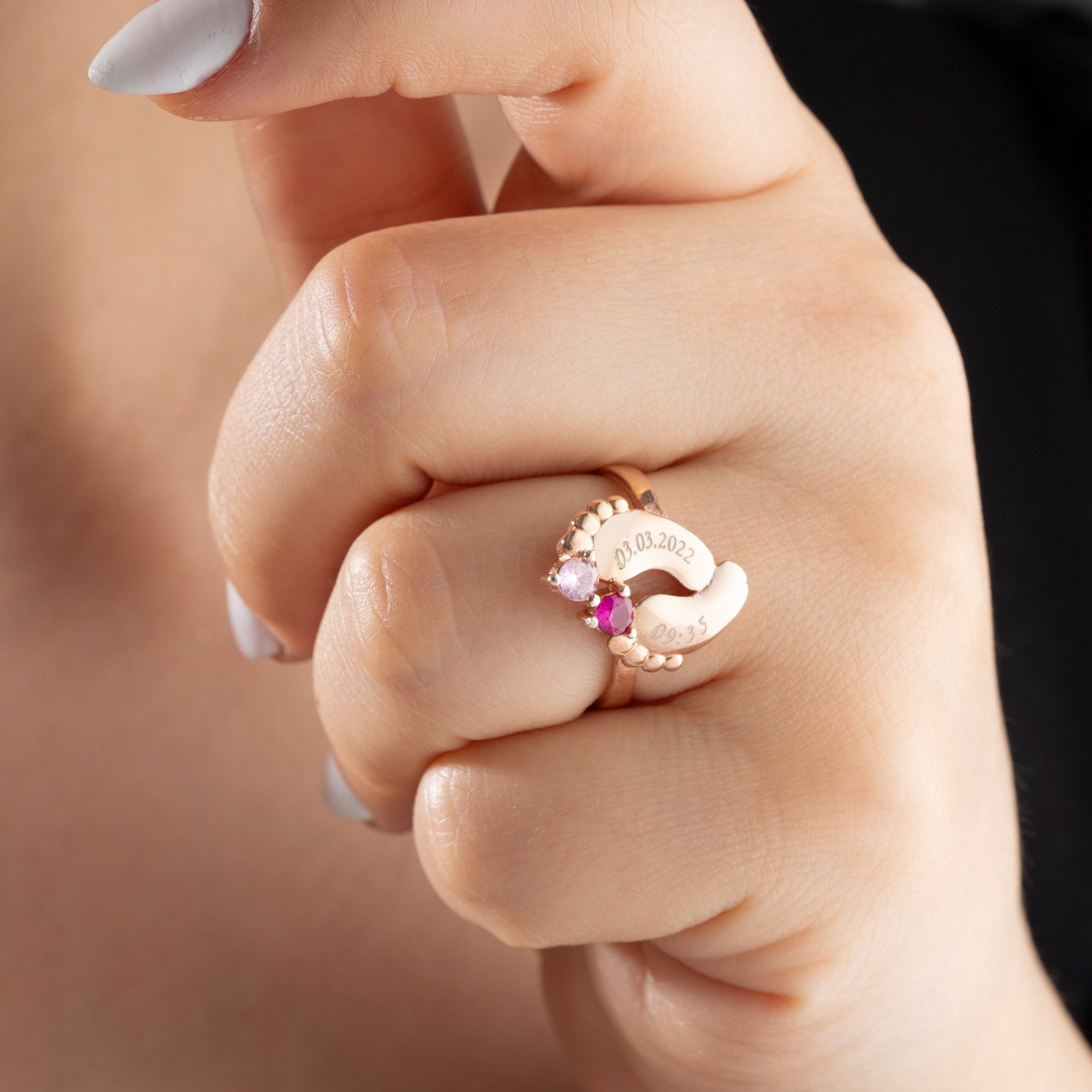 Engraved baby feet ring deals