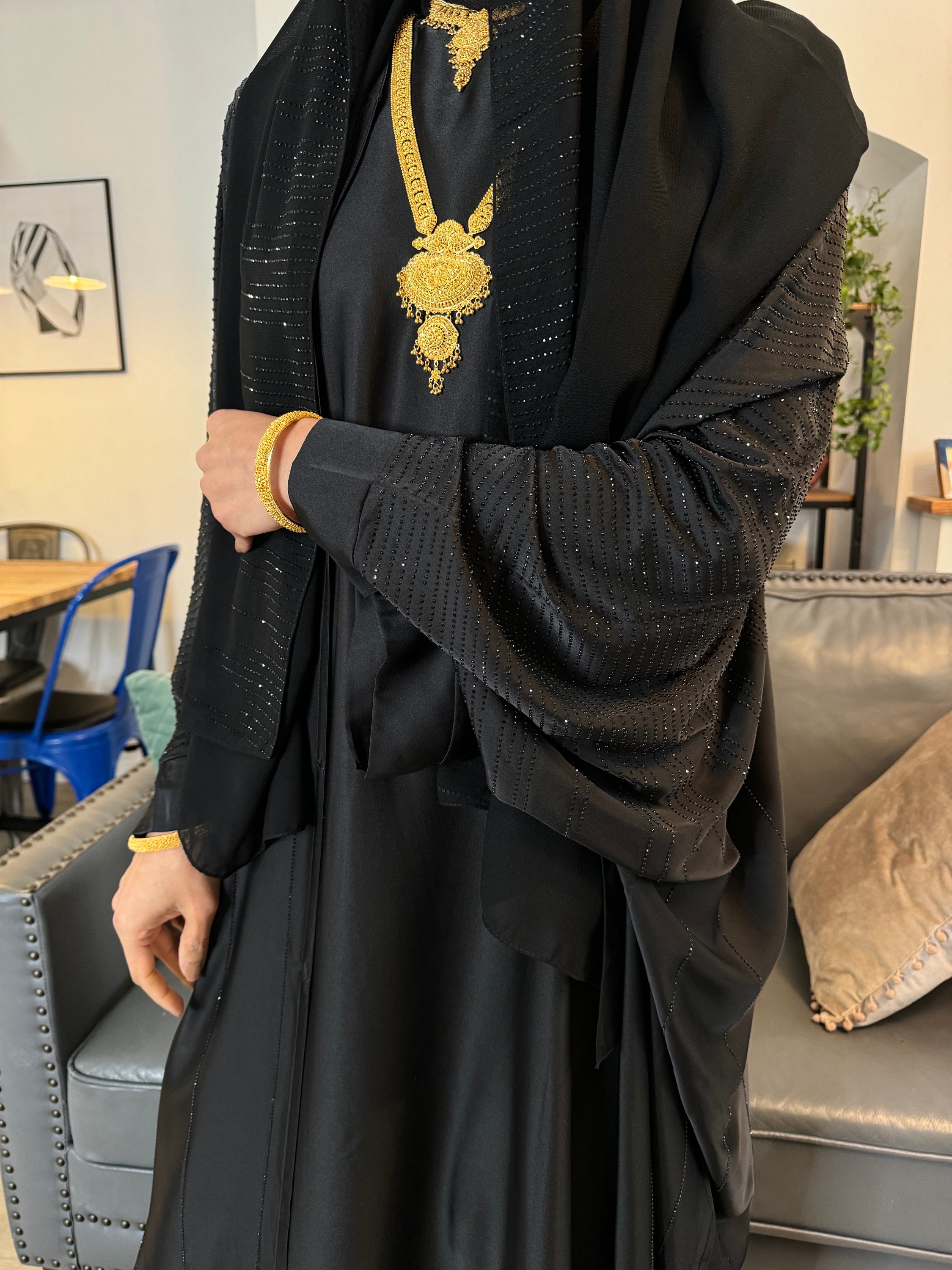 Khaleeji Butterfly Abaya-black Open Loose Fit Abaya in Satin