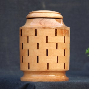 Beechwood Urn For Human Ashes - Cremation Urn For Keepsake - Memoriable Urn For Ashes - Large Wooden Urn For Ashes