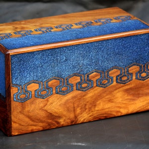 Epoxy Resin Rosewood Urn Box: Handcrafted Memorial Keepsake