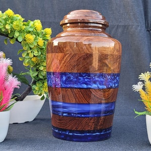 Wooden Cremation Urn for Ashes | Threaded lid Turn Urn for human ashes or Pet ashes Container