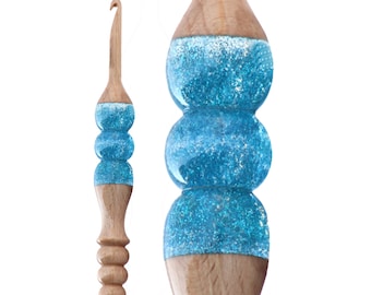 Handmade Ergonomic Crochet Hook: Rosewood & Epoxy Resin