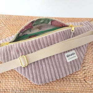 Bauchtasche, Umhängetasche, rosa, mauve, aus Breitcord, mit Reißverschluss in gold, Reißverschluss-Innentasche und Schlüsselbefestigung