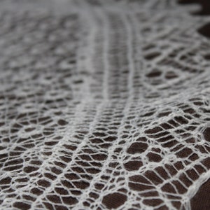 Knitted Lace Wedding Shawl/Wrap/White/Large zdjęcie 9