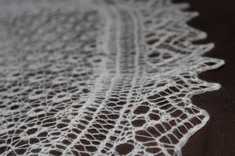 Knitted Lace Wedding Shawl/Wrap/White/Large zdjęcie 9