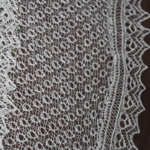 Knitted Lace Wedding Shawl/Wrap/White/Large zdjęcie 6