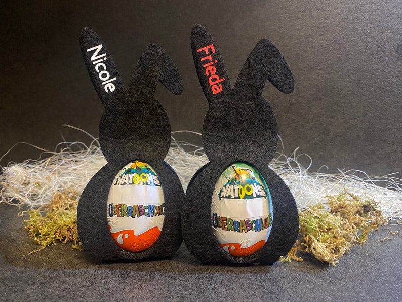 Osterhase mit Name aus Filz I Ü-Ei Halter I Personalisiert I Ostergeschenk I Kleines Dankeschön I Mitbringsel I Schokohase I Ostern Bild 2