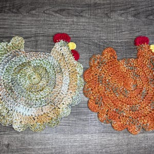 2er Set Huhn Topflappen / Wohnkultur / Gehäkeltes Huhn / Kostenloser Versand / Huhn Dekor / Küchenzubehör