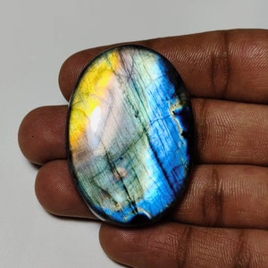 Bellissimo!! Cabochon ovale in labradorite arcobaleno flash di qualità AAA++, 47×33×8 mm, 127 ct, ideale per la creazione di gioielli!!