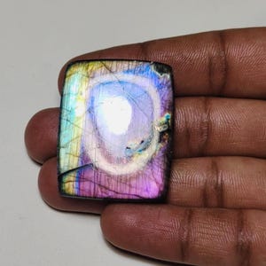 ¡Hermosa! Piedra preciosa de labradorita de calidad AAA++ con forma cuadrada y múltiples destellos, ideal para hacer joyas.