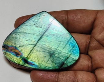 AAA++ Grade Unique Green Flashy Labradorite Cabochon / Unique labradorite Heart Gemstone/ Attractive labradorite Loose gemstone!!