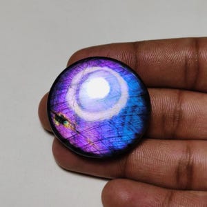 Bellissimo!! Labradorite Spectrolite viola di qualità AAA++, cabochon rotondo, ideale per la creazione di gioielli!!