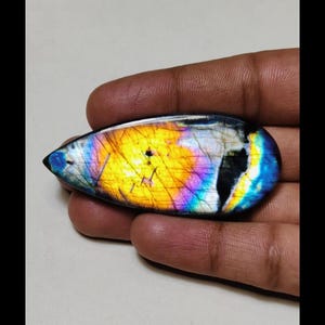 Wunderschön!! AAA ++ Qualität Regenbogen-Labradorit Cabochon Birnenform 62 × 27 × 8 MM 116 Ct Am besten für die Schmuckherstellung !!