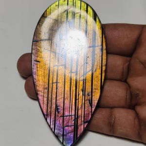 AAA ++ Qualität Regenbogen auffällige Spektrolith Labradorit Cabochon Birnenform Am besten für die Schmuckherstellung !!