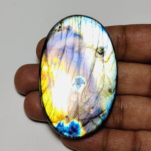 Bellissimo!! Cabochon ovale in labradorite arcobaleno flash di qualità AAA++, 62×39×6,50 mm, 162 ct, ideale per la creazione di gioielli!!