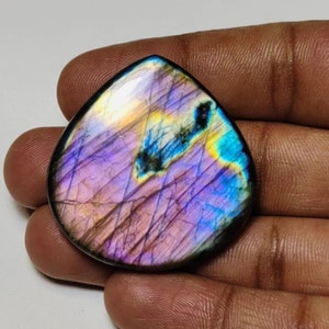 Bellissimo!! Cabochon di labradorite viola flash di qualità AAA++ a forma di cuore, 40×38×7,50 mm, 107 ct, ideale per la creazione di gioielli!!