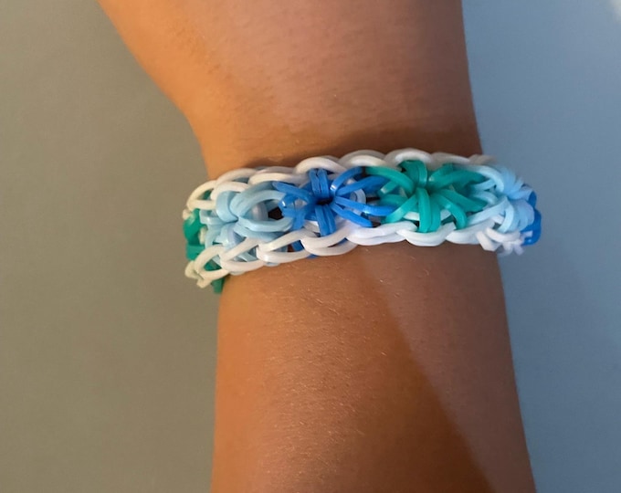Cute Blue Starburst bracelet