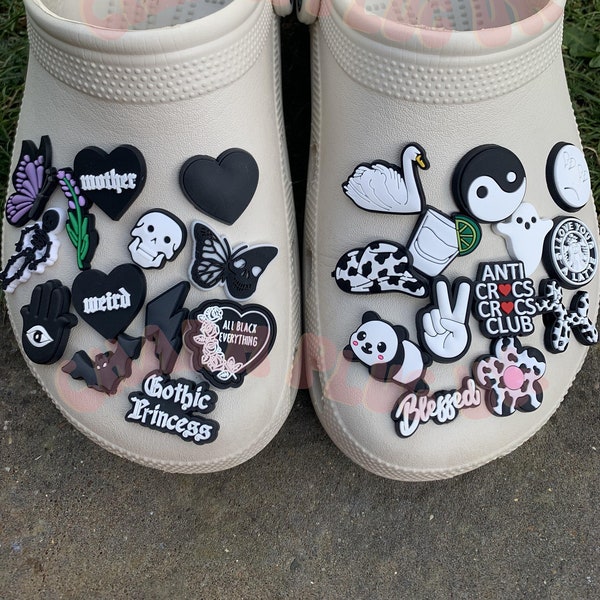 Sabots à breloques croco noir et blanc breloque gothique épingle à chaussures Badge mère coeur étrange mauvais œil chauve-souris crâne cygne ying yang panda pois fantôme