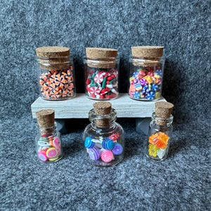 Phiolen gefüllt für den Wichtel oder das Puppenhaus | Mini Lollis | Mini Candy | Wichtelzubehör | Puppenhaus Zubehör | Mini Süßigkeiten