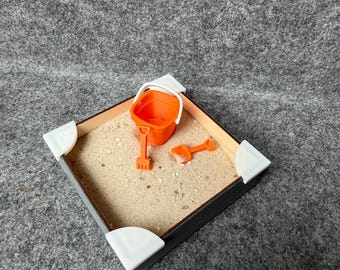 Sandkasten Bausatz + Sandelsachen für den Wichtel oder das Puppenhaus I Wichtelzubehör I Miniatur Sandeleimer + Schaufel + Rechen