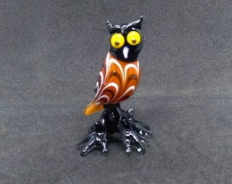 ヴィンテージ ムラーノガラス フクロウの置物 – 印象的な目が特徴の手