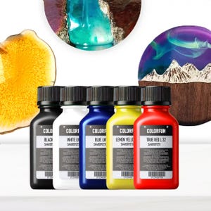 Puede incluir: Seis botellas de tinte de resina en negro, blanco, azul, amarillo y rojo. Las botellas están etiquetadas con el color y el nombre de la marca "ColorFun".