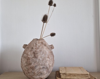 Handgjord papmachévas: Rustik Wabi Sabi-dekor