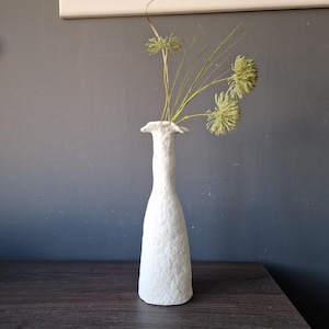 Off-white tall paper mache vase | Organic papier mache vase | Wabi sabi vessel | Entry table decor| Sustainable deco| Structural rustic vase