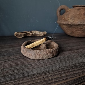 Handgemaakte Palo Santo-houder | Palo Santo-brander van papier-maché | Minimalistische wierookbrander | Biologische papier-maché | Wabi Sabi-decor