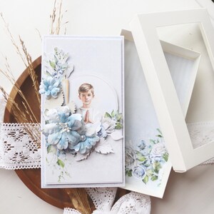Carte de confirmation de luxe faite main pour lui, cadeau de première communion bleu personnalisé, élégant souvenir dans une boîte, bénédictions de communion pour un enfant,