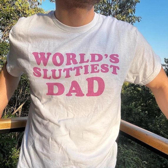 おもしろ「世界一いやらしいお父さん」Tシャツ - お父さんへのジョーク 