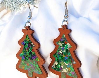 Sparkling Christmas Tree Earrings - Festive Resin Jewelry