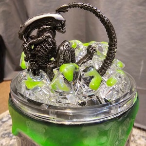 Xeno 20oz Skinny Tumbler with  Blacklight Neon Drip and Decorative Topper