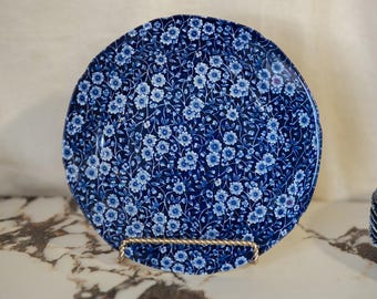 Platos llanos de tela estampada