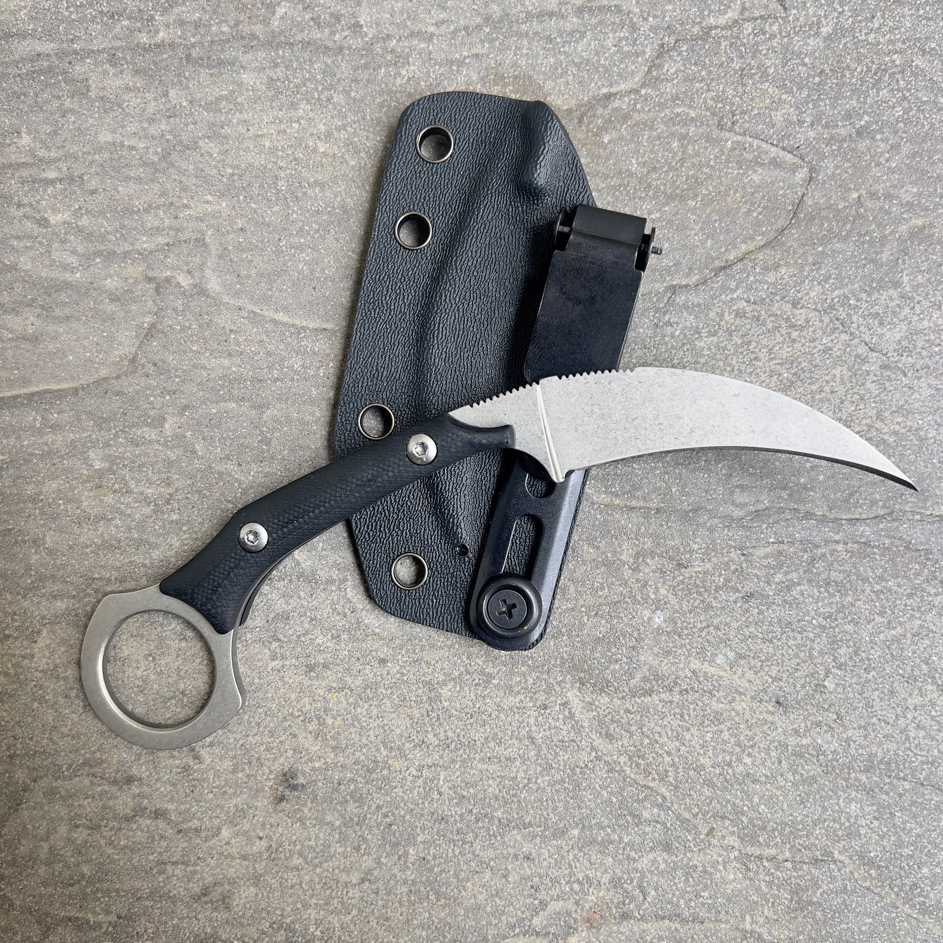  Combat Ready CBR346 - Cuchillo táctico de hoja fija para cuello  envuelto con cordón de camuflaje + funda : Deportes y Actividades al Aire  Libre