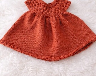 Terracotta babymeisjesjurk – handgemaakte katoenen peuterjurk, boho-babyoutfit