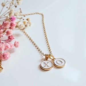 Collar XO chapado en oro de 14k, regalo para novia, regalo para amiga, abrazos y besos, collar de amor, collar de beso, collar de capas de oro